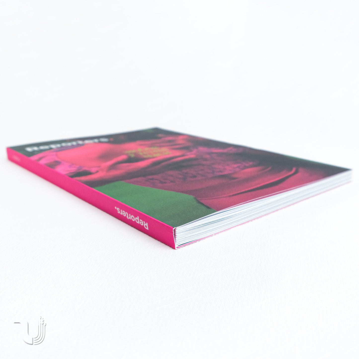 Reporters. Love In the Dark Times